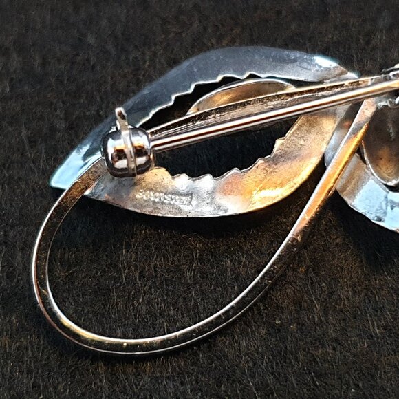 Elegant Vintage Bond Boyd Sterling Silver Floral Brooch - Picture 5 of 10
